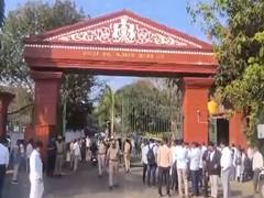 
      
      Dharwad bench of Karnataka HC receive bomb threat
      
      