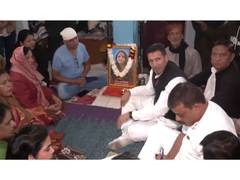 
      
      Congress meets affected families of Indore’s Bhagirathpura issue
      
      