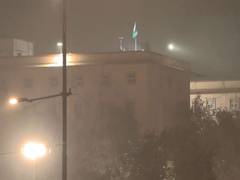 
      
      Delhi's air quality deteriorates, AQI touches 300 in 'Poor'
      
      