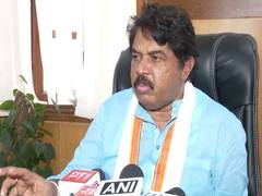 
      
      Karnataka LoP demands suspension of police officials over Hubball
      
      