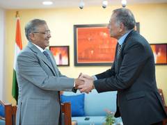 
      
      Chief Election Commisioner meets Costa Rica's Envoy to India
      
      