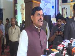 
      
      MP CM criticises West Bengal CM for interfering with ED raid
      
      