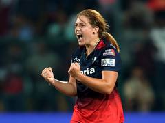 
      
      de Klerk's all-round show powers RCB to secure a win over MI 
      
      