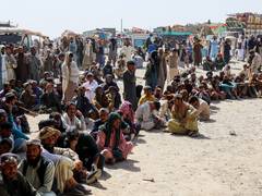 
      
      Trade between Pakistan, Afghanistan drops by 40pc amid border ten
      
      