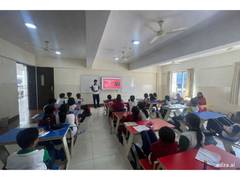 
      
      Will Tuitions Be Replaced in 2026? EDZA AI Launches JEE/NEET 
      
      