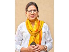 
      
      Anjana Ghosh, Former Director of Bisleri, Launches Smart Force
      
      