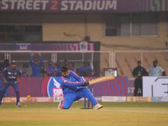 
      
      ISPL: Delhi Superheros beat Bengaluru Strikers by 18 runs
      
      