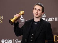 
      
      Timothée Chalamet shares behind-the-scenes moments
      
      