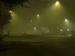 
      
      Delhi wakes up to biting cold and 'very poor' air quality
      
      