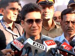 
      
      Sachin Tendulkar casts vote in BMC polls
      
      