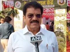 
      
      BJP MLA Suresh Damu Bhole casts vote in Jalgaon
      
      