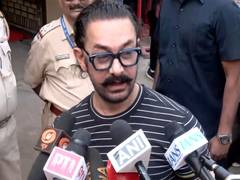 
      
      Aamir Khan praises BMC arrangements as he steps out to vote
      
      