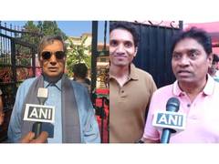 
      
      BMC Polls: Filmmaker Subhash Ghai, Johnny Lever step out to vote
      
      