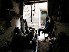 
      
      Pakistan: Zero outages claim crumbles as citizens face hours of p
      
      