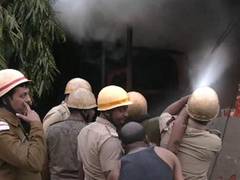 
      
      Massive fire breaks out at godown in Kolkata
      
      