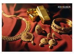 
      
      Jos Alukkas rolls out wedding campaign with Dulquer Salmaan
      
      