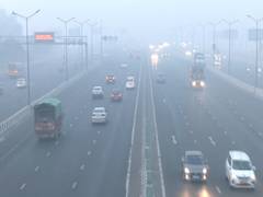 
      
      Dense smog engulfs Delhi; AQI slips to 'severe' category at 418
      
      