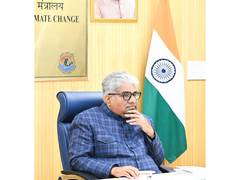 
      
      Bhupender Yadav chairs 88th SC-NBWL meeting
      
      