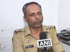 
      
      Autorickshaw crashes into police escort car in Mumbai
      
      