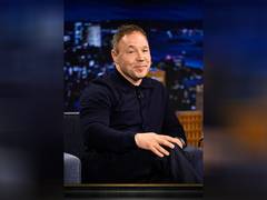 
      
      ‘Adolescence’ star Stephen Graham lost his Golden Globe trophy 
      
      