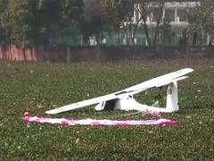 
      
      IAF microlight aircraft makes safe forced landing near Prayagraj
      
      