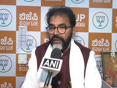 
      
      BJP' Chalavadi Narayanaswamy takes jibe on Karnataka CM position
      
      