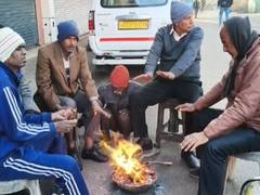 
      
      Mount Abu shivers at -7 degrees Celsius
      
      