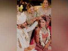 
      
      Singer Prakriti Kakar ties the knot, shares pics from ceremony
      
      