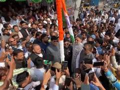 
      
      AIMIM chief Asaduddin Owaisi unfurls National Flag on 77th R-Day
      
      