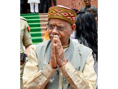 
      
      Himachal Governor unfurls tricolour at historic Ridge
      
      