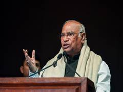 
      
      Kharge remembers Field Marshal KM Cariappa on birth anniversary
      
      