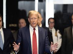
      
      Trump renews Iran nuclear threats
      
      