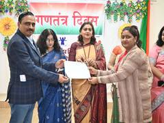 
      
      UP: BLW Women Welfare Organisation awards certificates to teacher
      
      