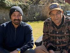 
      
      Sunny Deol sends message to fans in his dad Dharmendra's style
      
      