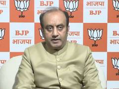 
      
      Sudhanshu Trivedi lauds Calcutta HC land handover order on TMC
      
      