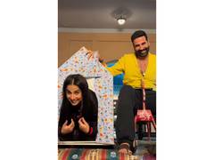 
    Akshay Kumar, Vidya Balan send special wishes to Priyadarshan
    