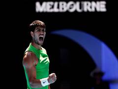 
      
      Australian Open: Alcaraz battles past Zverev
      
      