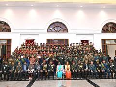
      
      Nepali officers, NCC cadets visit India;call upon President Murmu
      
      