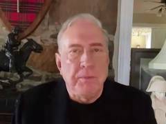 
      
      Douglas MacGregor calls Donald Trump 
