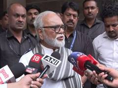 
      
      Chhagan Bhujbal welcomes possibility of Sunetra Pawar as Dy CM
      
      