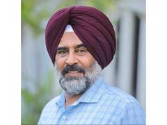 
      
      AAP govt painting schools in party colour, politicising education
      
      
