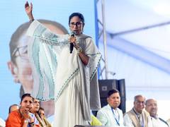 
      
      Mamata Banerjee flags SIR concerns to CEC
      
      