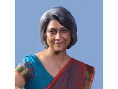 
      
      Sri Lanka HC Mahishini Colonné on exposition of Devnimori Relics
      
      