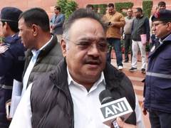 
      
      Samik Bhattacharya condemns Humayun Kabir's remarks
      
      
