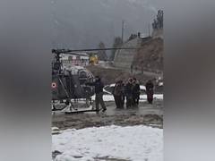 
      
      IAF airlifts paralysed woman, after snowfall blocks Himachal road
      
      