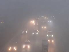 
      
      Delhi-NCR wakes up to thick fog; AQI between 'moderate' to 'poor'
      
      