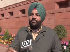 
      
      Congress MP Aujla slams Centre for abandoning Russia
      
      