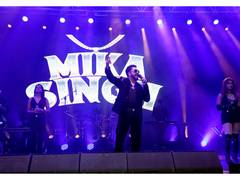 
      
      Flying Frog World Delivers a Grand Live Music Experience
      
      