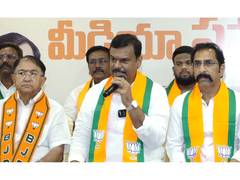 
      
      Andhra Pradesh BJP President blames YSRCP of negative politics
      
      