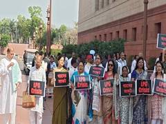 
      
      TMC, Opposition MPs protest against shortage of LPG cylinders
      
      